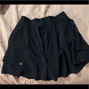 Brand New never worn black Lululemon skirt!
